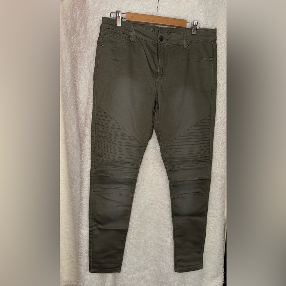 Rue 21 Olive Green Jeans, Size 13/14R